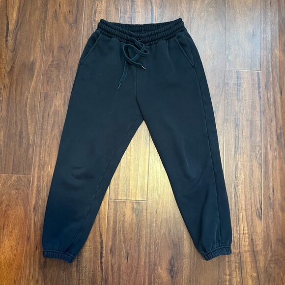 Fabletics Mens Size M Sweatpants Sweats Black Exercise Pants - Picture 1 of 4